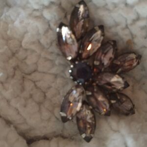 Vintage-Inspired Purple Crystal Brooch